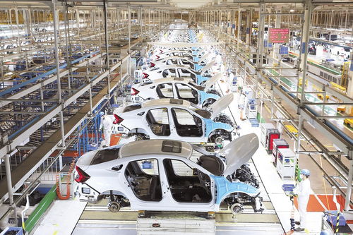 恢復(fù)重振經(jīng)濟(jì)再攻堅(jiān) 經(jīng)濟(jì)信息咨詢(xún)的關(guān)鍵作用與實(shí)踐路徑