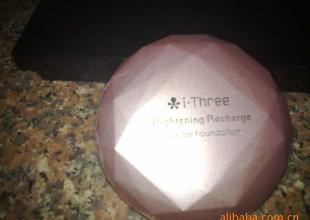 二手日用百貨 高溫自動(dòng)噴化妝品、日用品設(shè)備轉(zhuǎn)讓，可定制燙金絲印工藝